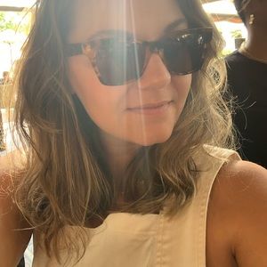 Meet your Posher, Hayley